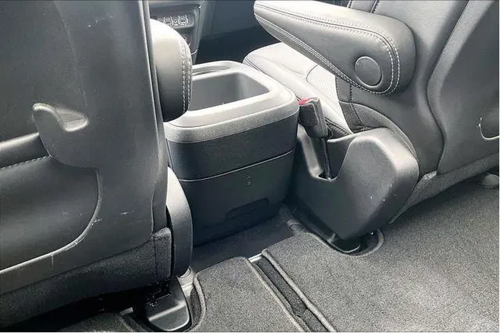 $34000 : Chrysler Pacifica 2025 Selec image 10