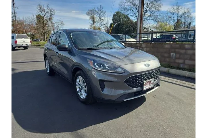 $14995 : Ford Escape 2022 SE 4dr SUV image 1