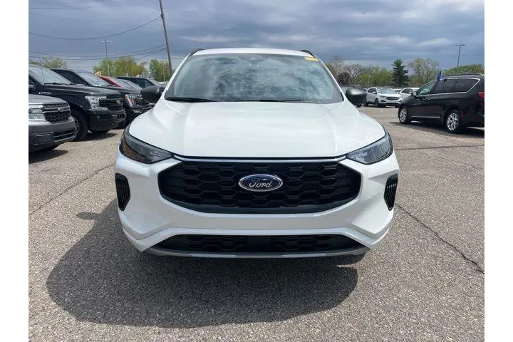 $25263 : Ford Escape 2024 AWD ST-Line image 2