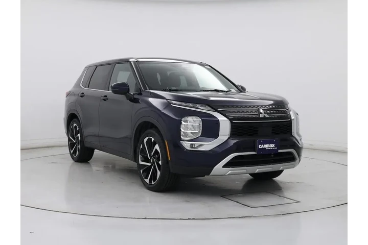 $23998 : Mitsubishi Outlander 2023 SE image 1