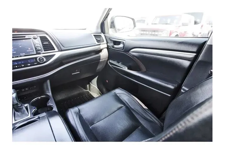 $22023 : Toyota Highlander 2018 Limit image 9