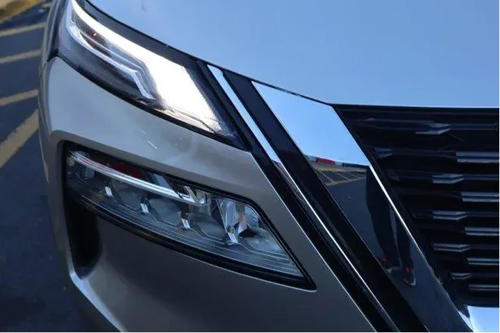 $30109 : Nissan Rogue 2023 AWD Platin image 10