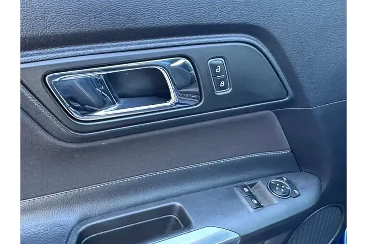 $23817 : Ford Mustang 2016 GT 2dr Fas image 5