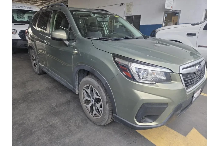 $22275 : Subaru Forester 2020 AWD Pre image 3