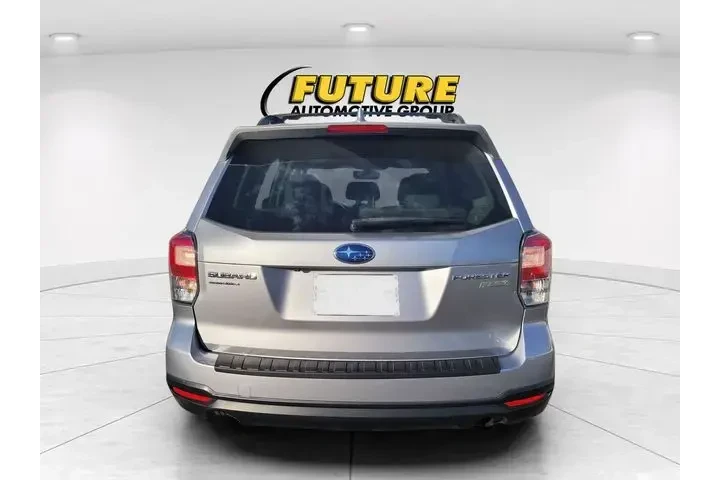 $18999 : Subaru Forester 2017 AWD 2.5 image 4