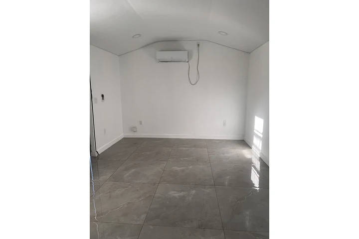 $1100 : Renta de image 1