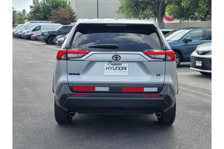 $22390 : Toyota RAV4 2022 LE 4dr SUV image 6