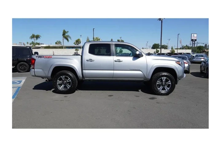 $28784 : 2017 Tacoma TRD Sport Pickup image 5