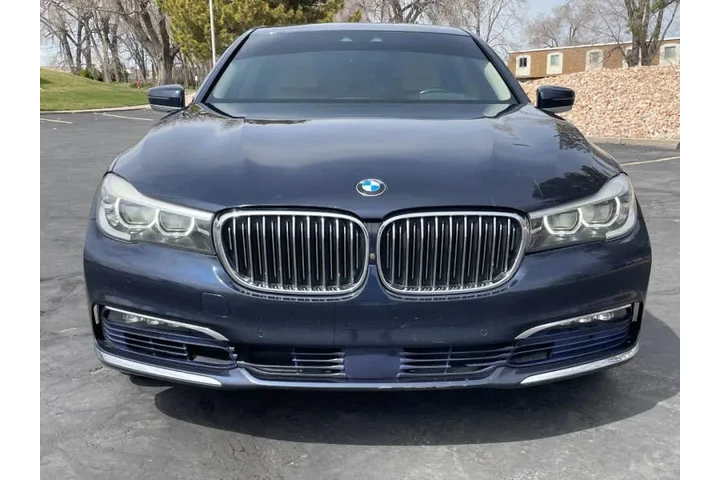 $12900 : 2016 BMW 7 Series 740i image 7
