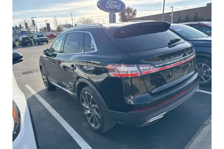 $39090 : Lincoln Nautilus 2022 AWD Re image 8