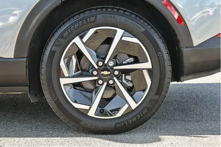 $23000 : Chevrolet Equinox EV 2025 LT image 10