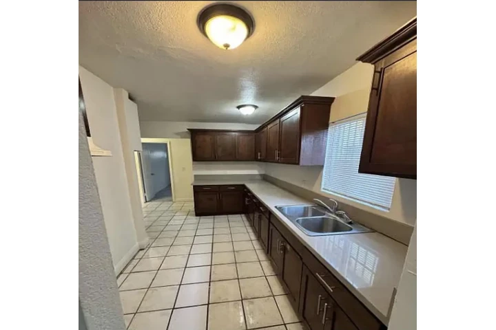 $950 : 3 Sur de Los Ángeles. Esta image 2