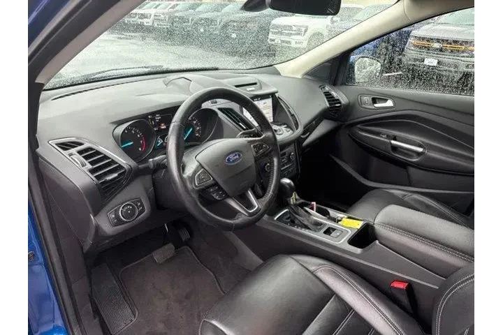 $13000 : Ford Escape 2017 AWD Titaniu image 9