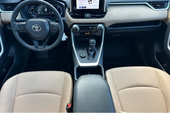 $32900 : Toyota RAV4 Hybrid 2025 AWD image 5