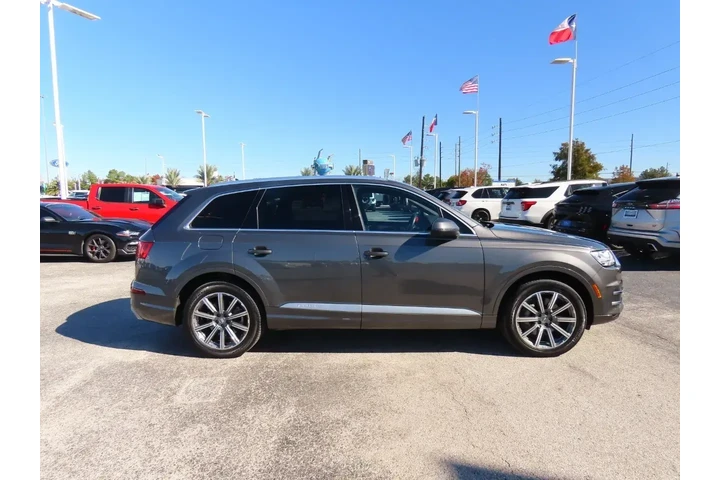 $24999 : Audi Q7 2019 AWD quattro SE image 10