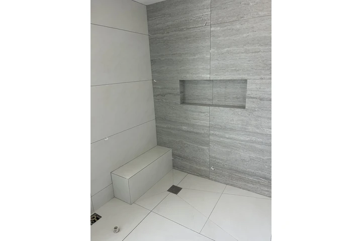 Especialista en pisos y baños image 2