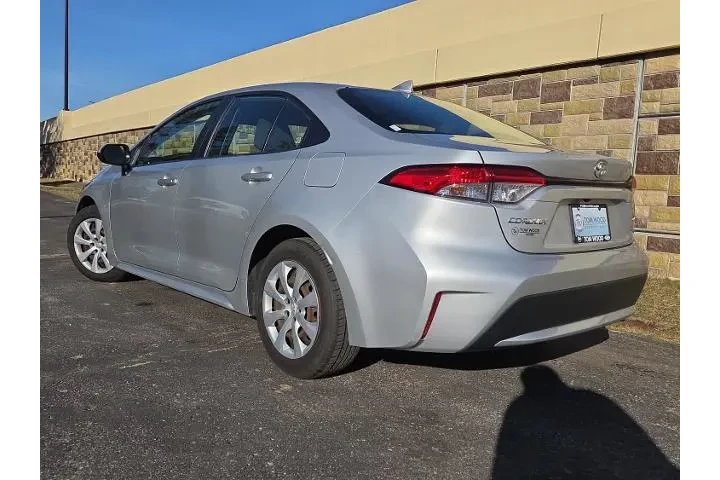 $16655 : Toyota Corolla 2020 LE 4dr S image 10