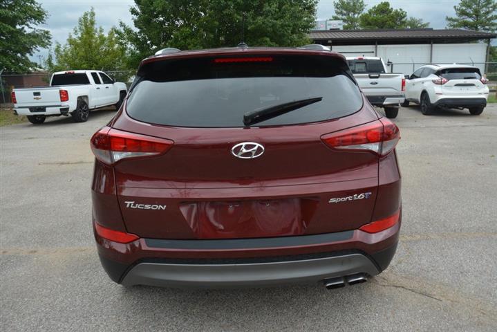 2016 TUCSON Sport image 8