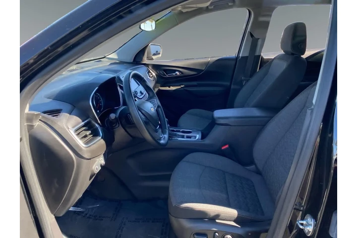 $27604 : Chevrolet Equinox 2024 LT 4d image 9