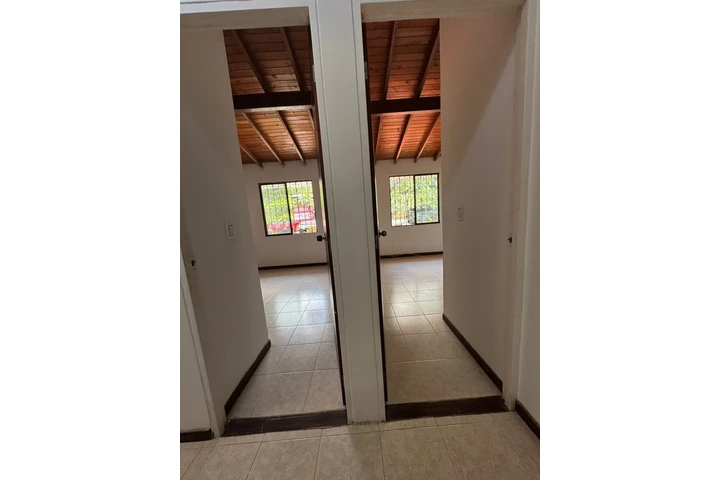 $2500000 : Casa en Conjunto cerrado image 6