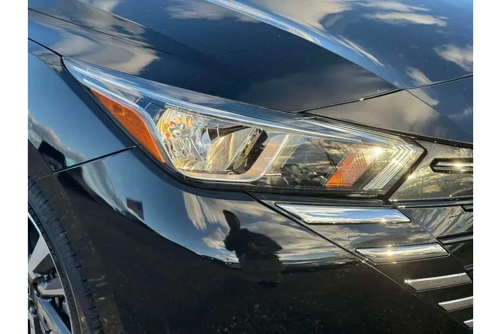 $16995 : Nissan Versa 2024 S 4dr Seda image 9