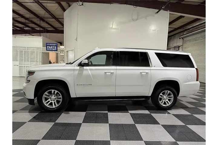 $22049 : Suburban 2018 image 7