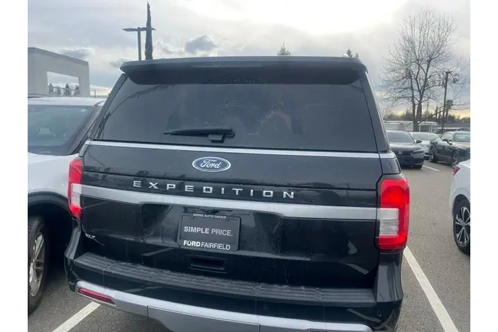 $33988 : Ford Expedition 2022 4x2 XLT image 10