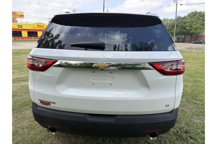$22495 : 2019 Traverse LT Leather image 9