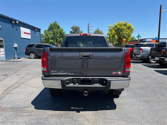 $13888 : 2010 GMC Sierra 1500 SLE, 2 W image 8