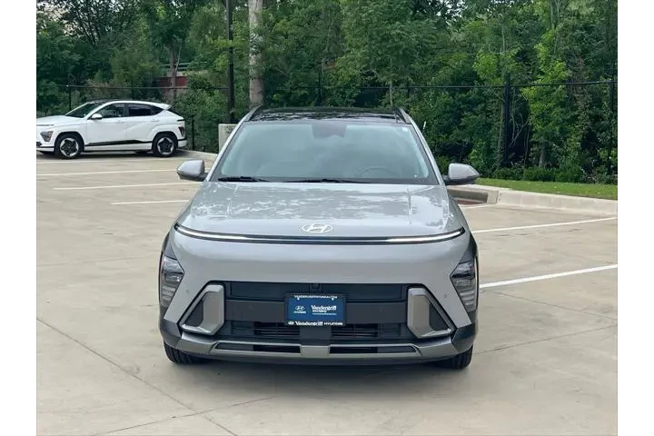 $20974 : Hyundai KONA 2024 Limited 4d image 2