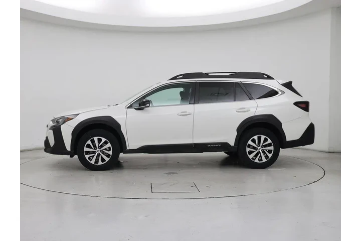 $27998 : Subaru Outback 2023 AWD Prem image 3