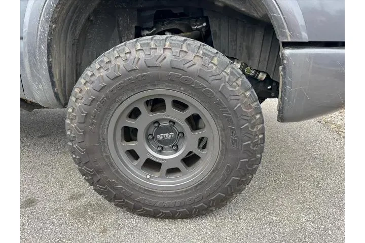 $28349 : Nissan Titan XD 2017 4x4 S 4 image 2