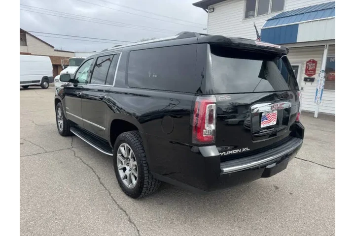 $25990 : 2016 GMC Yukon XL Denali image 9