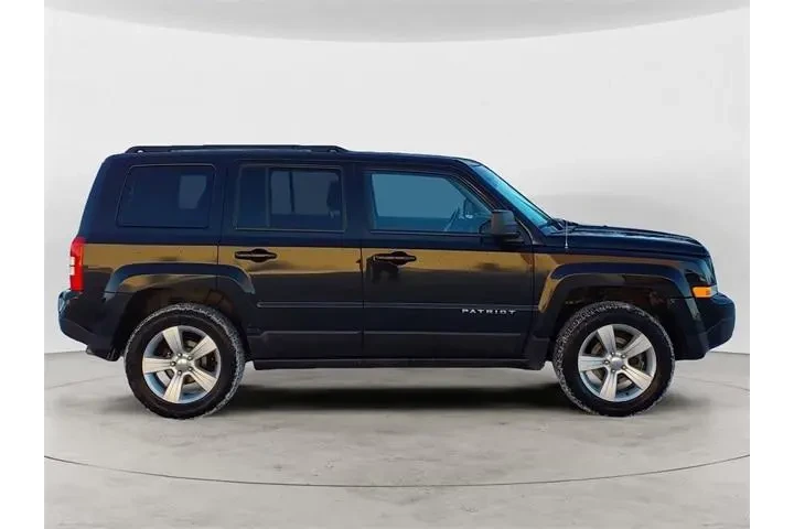 $9961 : Jeep Patriot 2017 4x4 Latitu image 6