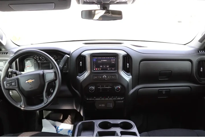 2021 Silverado 1500 image 2