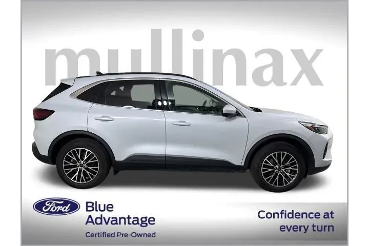 $31500 : Ford Escape Plug-In Hybrid 2 image 2