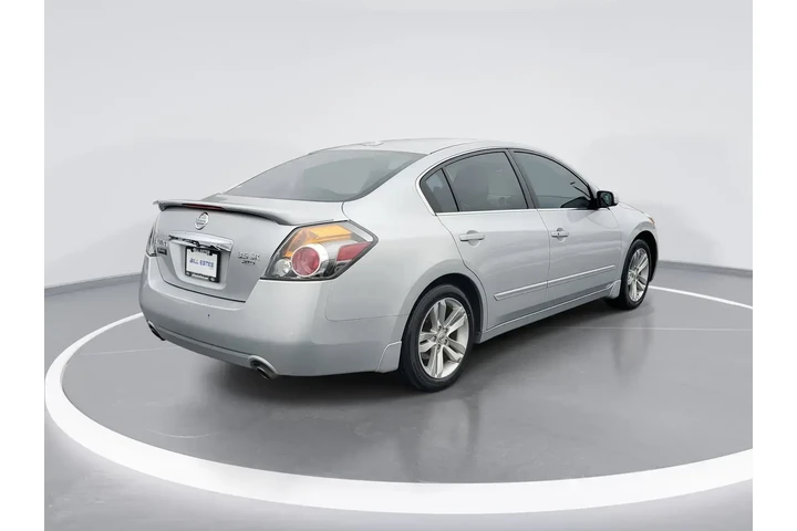 $7850 : Nissan Altima 2012 3.5 SR 4d image 4
