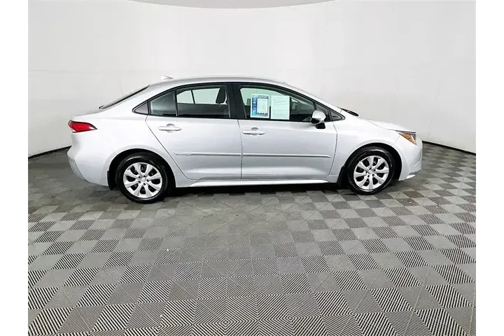 $23900 : Toyota Corolla 2025 LE 4dr S image 8