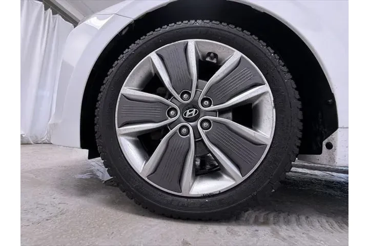 $15795 : Hyundai IONIQ Hybrid 2019 Li image 8