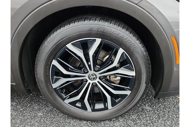 $29150 : Toyota Crown 2023 AWD Limite image 8