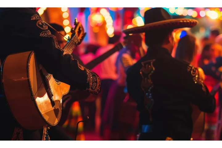 Juan Corona Grupo Musical image 2