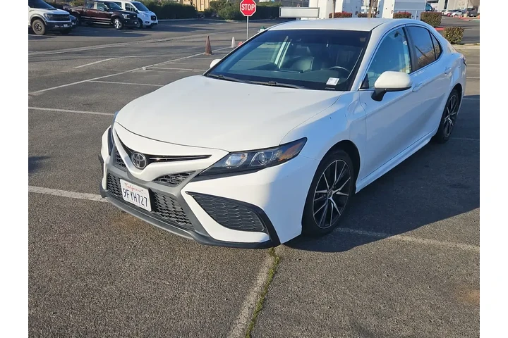 $21500 : Toyota Camry 2021 SE 4dr Sed image 1