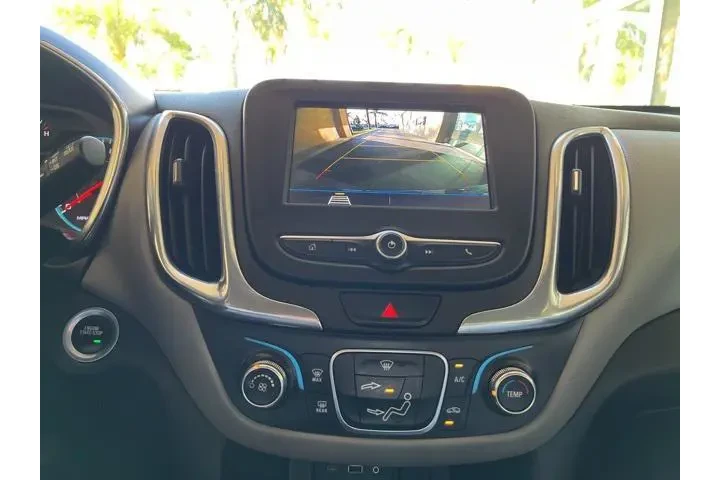 $12995 : Chevrolet Equinox 2019 LS 4d image 9