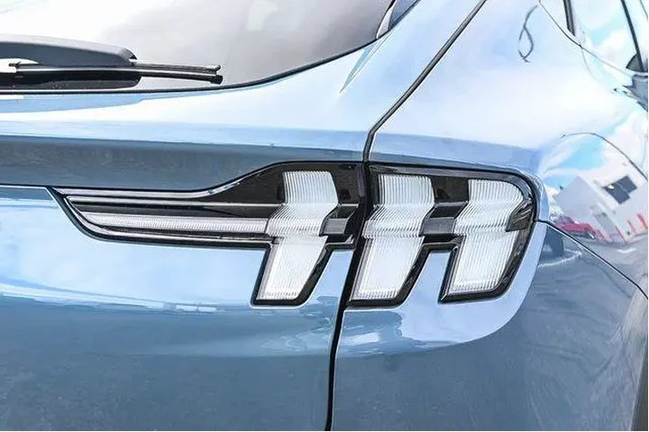 $26788 : Ford Mustang Mach-E 2024 Sel image 9