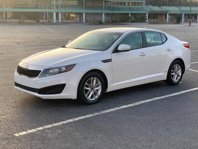 $4800 : 2011 Optima LX image 3