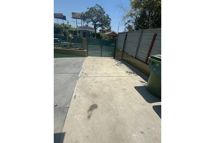 $1600 : Boyle Heights 3 Bed/ 1 Bath image 4
