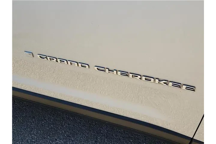 $35995 : Jeep Grand Cherokee L 2022 4 image 8