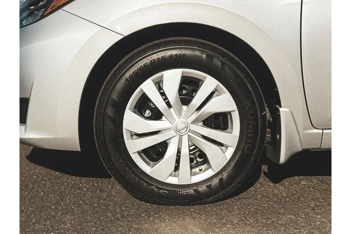 $20997 : Nissan Versa 2025 S 4dr Seda image 7