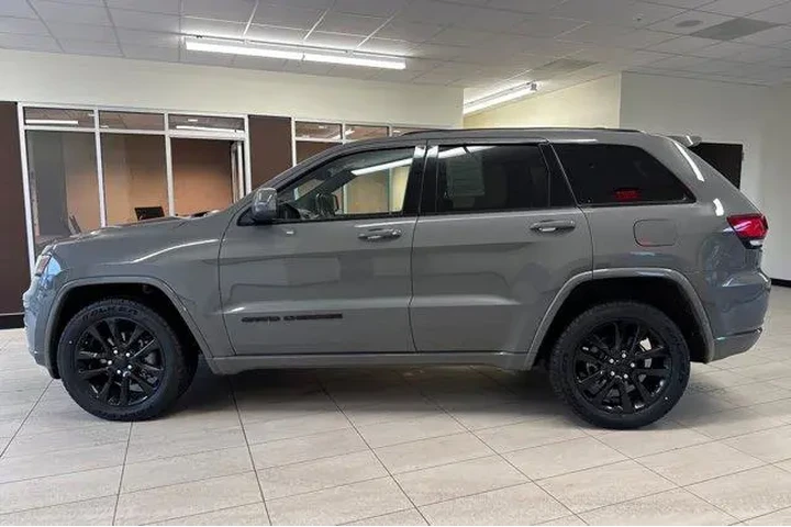 $19781 : Jeep Grand Cherokee 2020 4x4 image 7