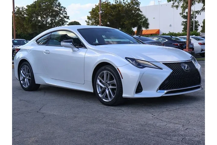 $28390 : Lexus RC 300 2021 2dr Coupe image 2